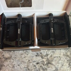 New BBC Alloy Flat Pedals